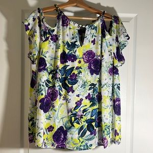 Torrid Off the shoulder Top